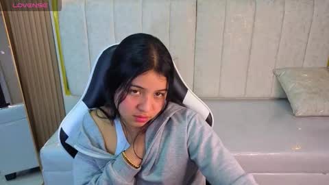 Online 800 to 1400 online show from December 17, 1:39 pm