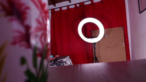 Snapshot of sofi_decker chatting on January 18, 3:09 am Sofia online show from January 18, 3:09 am