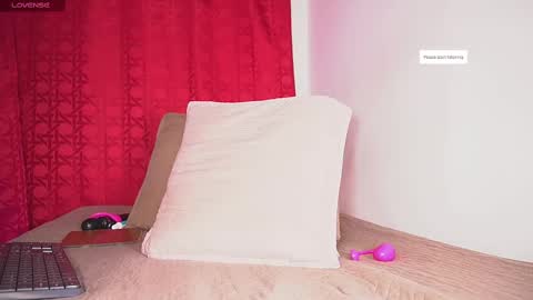 Snapshot of sofi_decker chatting on September 24, 3:10 am Sofia online show from September 24, 3:10 am