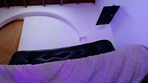 Snapshot of sofi_decker chatting on October 15, 11:54 am Sofia online show from October 15, 11:54 am