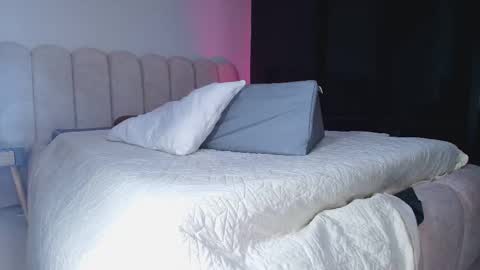 Snapshot of sofi_decker chatting on November 22, 11:53 am Sofia online show from November 22, 11:53 am