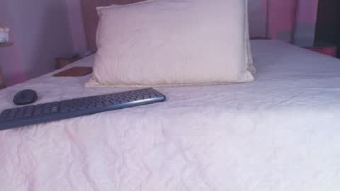 Snapshot of sofi_decker chatting on November 29, 11:57 am Sofia online show from November 29, 11:57 am