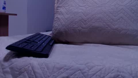 Snapshot of sofi_decker chatting on November 30, 12:09 pm Sofia online show from November 30, 12:09 pm