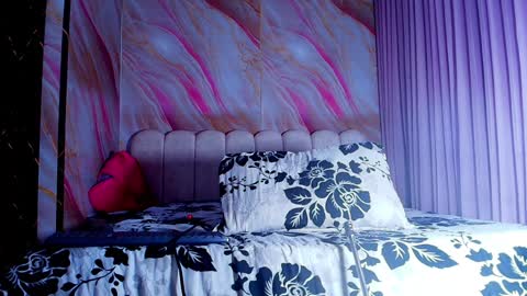 Snapshot of sofi_decker chatting on April 7, 3:07 am Sofia online show from April 7, 3:07 am