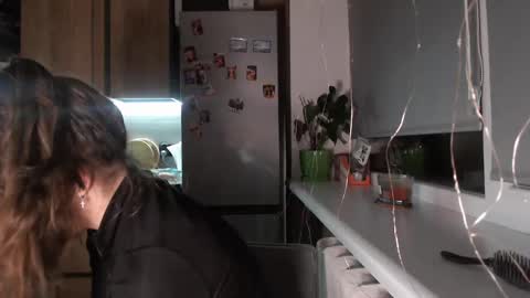 Sofi online show from December 9, 7:18 pm