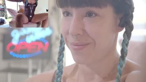 Snapshot of sofi_mora chatting on September 22, 1:24 pm Sofi Mora online show from September 22, 1:24 pm