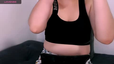 sofi rojas online show from June 7, 2:27 am