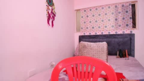 Snapshot of sofi_saliva2511 chatting on April 16, 7:36 pm sofi online show from April 16, 7:36 pm