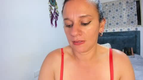 Snapshot of sofi_saliva2511 chatting on April 16, 10:23 pm sofi online show from April 16, 10:23 pm