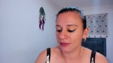 Snapshot of sofi_saliva2511 chatting on May 4, 7:43 pm sofi online show from May 4, 7:43 pm