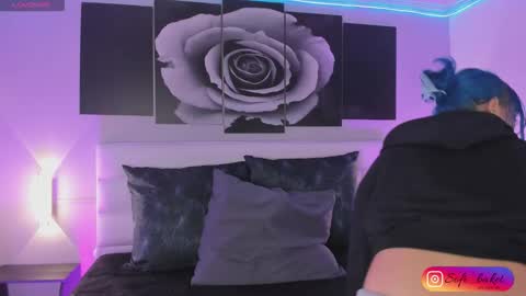 Snapshot of sofi_sp chatting on September 29, 11:37 am sofi_sp online show from September 29, 11:37 am