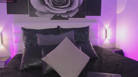 Snapshot of sofi_sp chatting on October 15, 11:32 am sofi_sp online show from October 15, 11:32 am