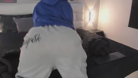 Snapshot of sofi_sp chatting on November 3, 11:33 am sofi_sp online show from November 3, 11:33 am