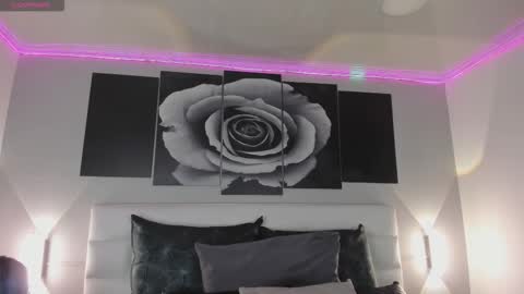 sofi_sp online show from November 28, 11:35 am