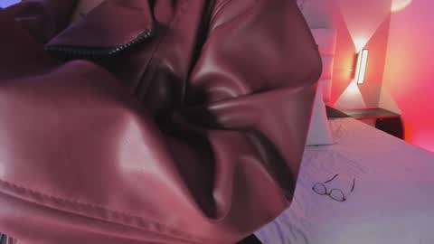 Snapshot of sofi_sp chatting on March 4, 11:38 am sofi_sp online show from March 4, 11:38 am