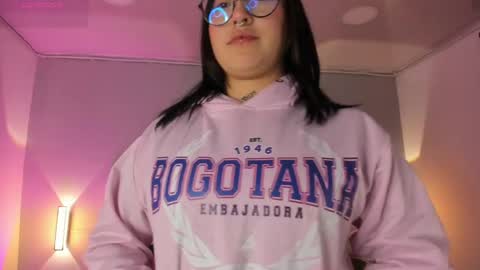Snapshot of sofi_sp chatting on April 20, 11:35 am sofi_sp online show from April 20, 11:35 am