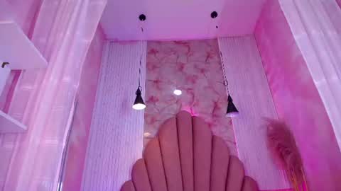Sofia online show from June 25, 11:37 am
