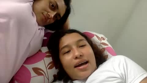 Snapshot of sofi_yendell chatting on October 14, 4:19 pm sofi online show from October 14, 4:19 pm