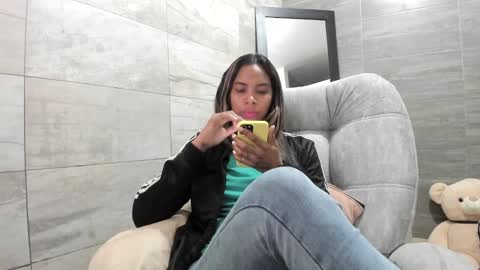 Snapshot of sofia86379 chatting on December 26, 10:52 pm sofia86379 online show from December 26, 10:52 pm