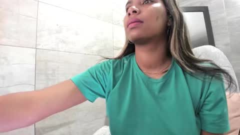 Snapshot of sofia86379 chatting on January 9, 1:08 am sofia86379 online show from January 9, 1:08 am