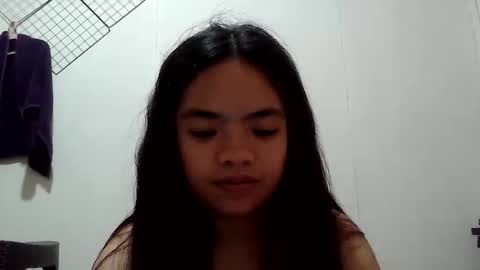 Snapshot of sofia_587145 chatting on May 29, 3:21 pm sofia_587145 online show from May 29, 3:21 pm
