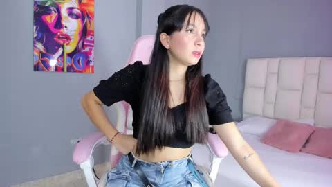 sofia__salazar online show from February 8, 11:46 am