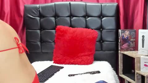 Snapshot of sofia_delrio chatting on March 17, 11:02 am Miss Sofi online show from March 17, 11:02 am