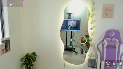 Snapshot of sofia_gold_ chatting on September 11, 12:38 pm sofia online show from September 11, 12:38 pm