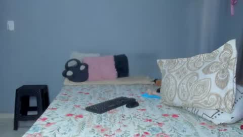 Snapshot of sofia_gomezz10 chatting on June 19, 4:55 pm Sofia online show from June 19, 4:55 pm