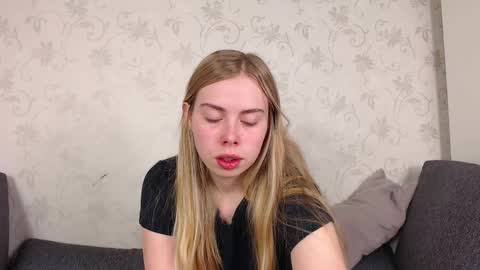 Snapshot of sofia_here chatting on April 30, 12:06 am Sofia here online show from April 30, 12:06 am