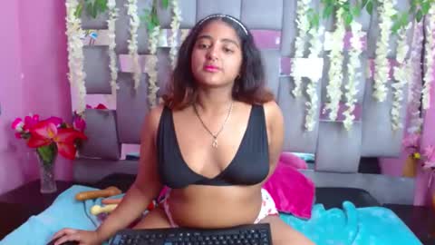 Sofi online show from December 4, 11:46 pm