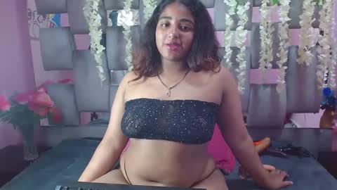 Sofi online show from December 19, 12:34 am