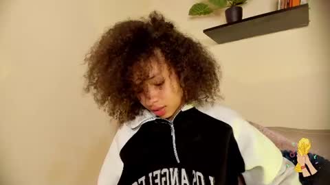 Snapshot of sofia_kay_ chatting on June 20, 7:27 pm S O F I A online show from June 20, 7:27 pm
