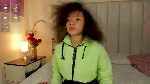 Snapshot of sofia_kay_ chatting on June 27, 11:43 pm S O F I A online show from June 27, 11:43 pm