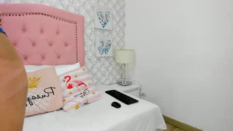 sofia_martinez9 online show from June 24, 7:13 pm