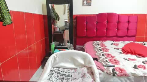 sofia_martinezv online show from July 5, 1:01 am
