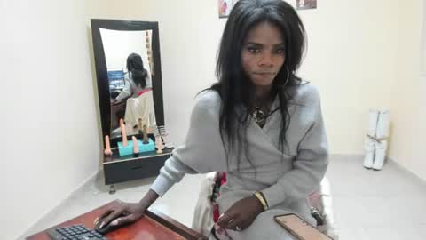 sofia_martinezv online show from July 27, 6:59 pm