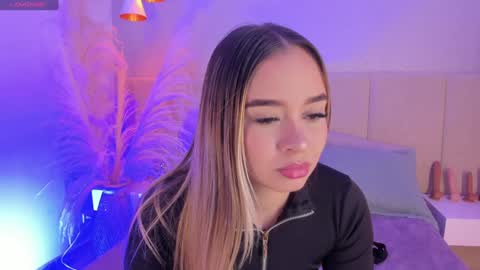 SOFIA PAMELA online show from February 4, 7:11 pm