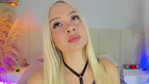 SOFIA PAMELA online show from September 24, 7:28 pm
