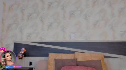   online show from April 21, 1:42 am