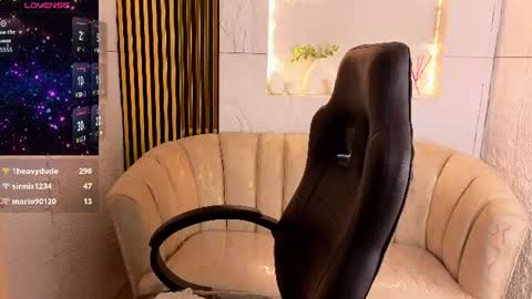 Snapshot of sofia_red_cn chatting on July 28, 8:52 pm sofia_red_cn online show from July 28, 8:52 pm