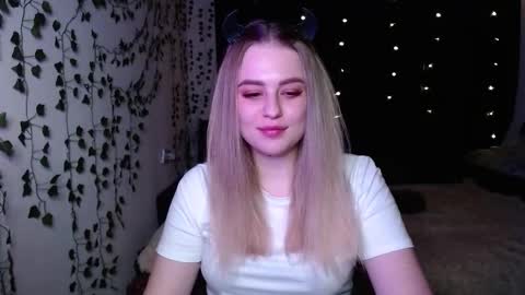 sofia_rosemary online show from March 7, 4:11 pm