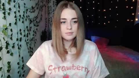 sofia_rosemary online show from September 14, 11:09 am
