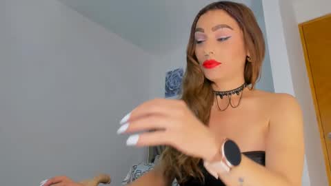 Snapshot of sofia_swett_03 chatting on March 9, 3:11 am laura online show from March 9, 3:11 am
