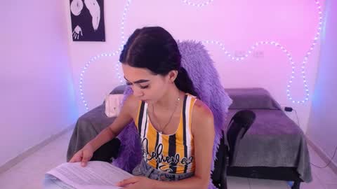 Snapshot of sofia_tgn chatting on April 6, 6:31 pm sofia_tgn online show from April 6, 6:31 pm