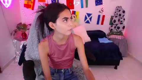 Snapshot of sofia_tgn chatting on June 18, 6:34 pm sofia_tgn online show from June 18, 6:34 pm