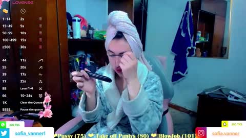 Snapshot of sofia_vanner chatting on January 19, 3:54 am SOFIA online show from January 19, 3:54 am