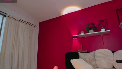 sofia_velvetx online show from May 15, 3:08 pm