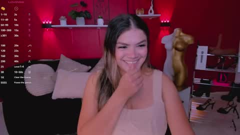 sofia_velvetx online show from May 24, 2:33 pm