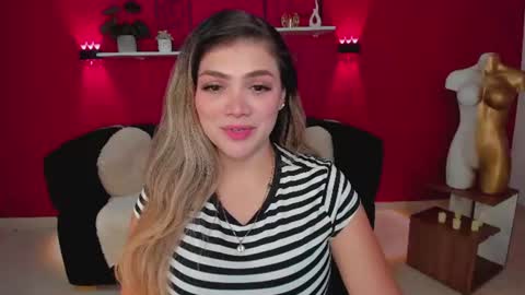 sofia_velvetx online show from June 12, 2:27 pm